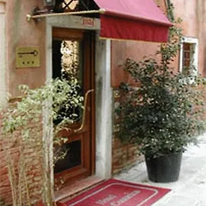 corte-contarina.hotelinveneto.com/
