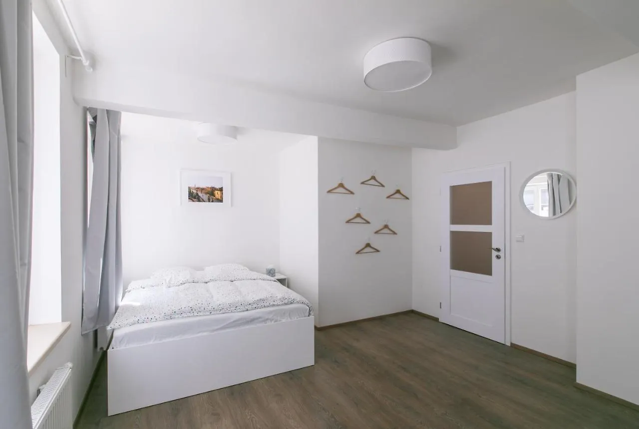 Cozy Apartment In Quiet Courtyard Near Charles Bridge Praha